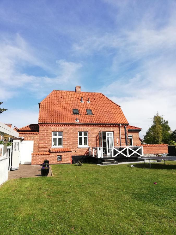 H. C. Lumbyes Vej - Kaelderlejlighed Odense